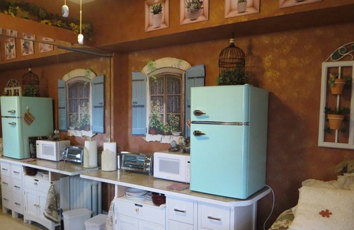 Racine House | Unique and Charming Private Quarters