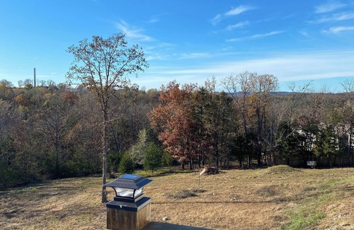 Fayetteville House | Unique and Spacious 4-bedroom Arts and Crafts home.In Fayetteville