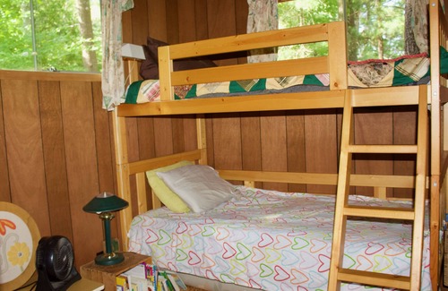 Tay Valley Cottage | Unique and tranquil cottage with panoramic lake views and tall pines