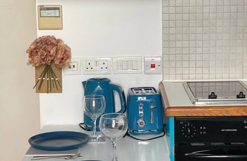Colville Apartment | Unique & Artistic Portobello Road Style Studio