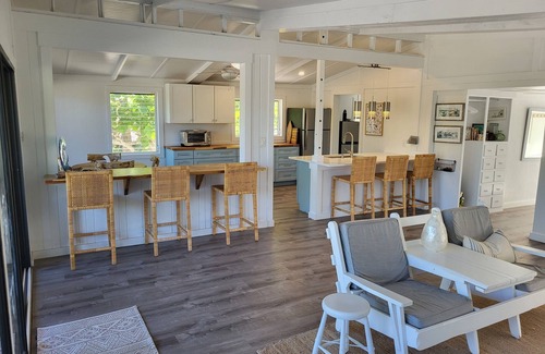 Naples House | UNIQUE BEACH TO BAY ISLAND GETAWAY, KEEWAYDIN AND FLORIDAS FINEST BEACH.