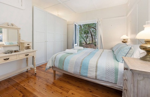 Lovett Bay House | Unique Boat-Access: 5-Bed Waterfront Escape
