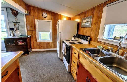 Weeks Mills Cottage | Unique Cottage