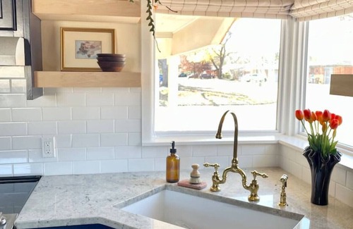 Tulsa House | Unique Design | Hot Tub | Brookside | Gathering Pl