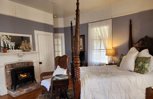 Downtown Little Rock Bed & Breakfast | Unique Downtown Getaway with Every Luxurious Amenity