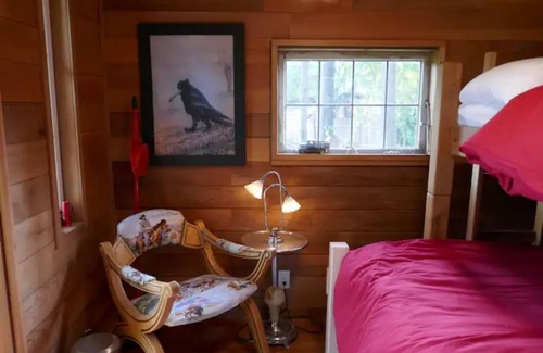 Regional District of Nanaimo Bed & Breakfast | Unique eco experience, walking distance to all that Qualicum Beach has to offer