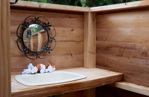 Regional District of Nanaimo Bed & Breakfast | Unique eco experience, walking distance to all that Qualicum Beach has to offer