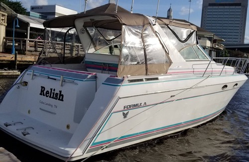 Downtown Jacksonville Boat Rental | Unique experience on Floating Paradise
