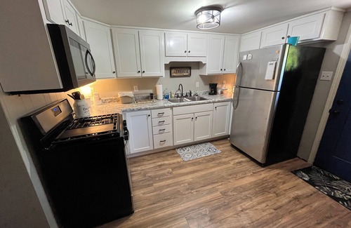 Mason House | Unique family friendly 2-bedroom house in Mason Tn