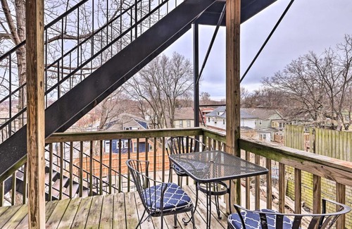 Southmoreland Apartment | Unique Kansas City Apt Walk to KC Streetcar Stop!