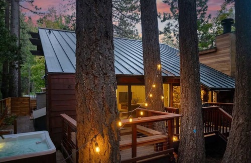 Incline Village House | Unique Lake Tahoe Sophistication -Amenities Galore