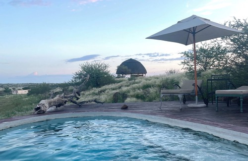 Namibia House | Unique lodge on the Boscia African Farm - nature, animals, freedom, healing