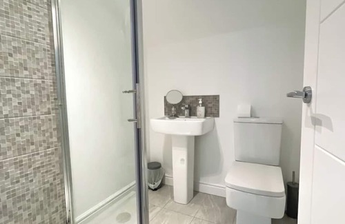 Manchester Apartment | UNIQUE Loft 8min to CITY★Work&Leisure★FREE Parking