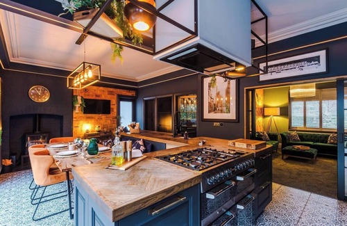 Didsbury House | Unique Luxury Home in Northenden/8 guestsUrban Oasis
