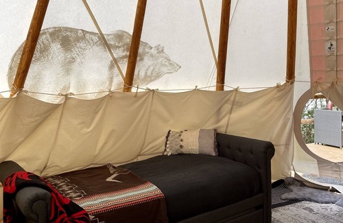 Laidlaw Cabin | Unique luxury Waterfront Teepees