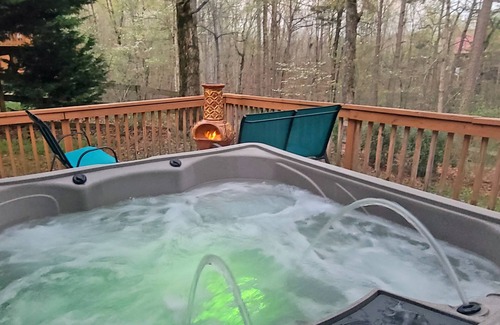Eagle Mountain House | Unique mountain getaway! Hot tub, game room, year round community pool!