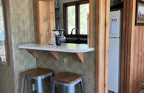 Rapid City Cabin | Unique mountain top home on beautiful Edelweiss Mountain in the Black Hills
