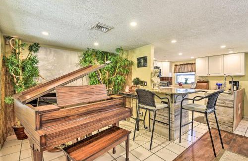 Nokomis House | Unique Nokomis Home about 2 Mi to Beach Access!
