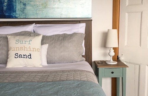 Lunenburg House | Unique Oceanview Hilltop Retreat