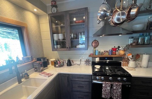 Missoula House | Unique Private Forest Home & Retreat ~ 15 minutes from Downtown.