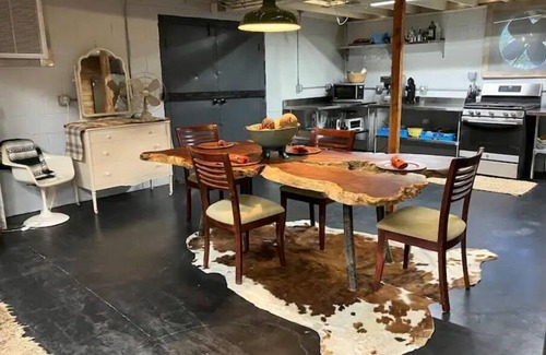 Springdale Apartment | Unique stay in a vintage gas station