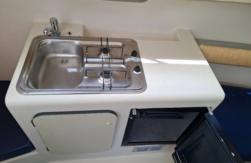 Chenille-Change Apartment | Unique stay on a cozy small boat in the heart of Anjou