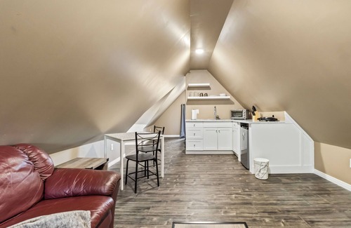 Shediac Apartment | Unique Stay on the main street of Shediac, NB