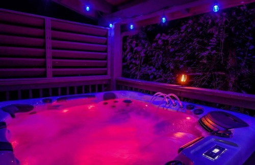 Sevierville Cabin | Unique Stay | Pool | HotTub | Bootlegger Theme