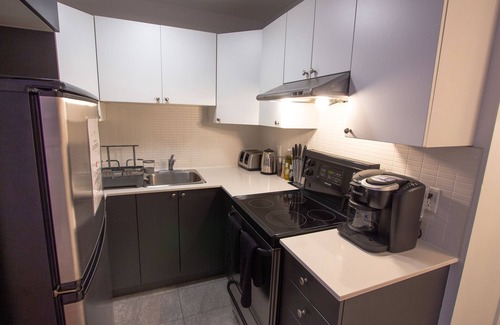 Plateau Mont Royal Apartment | Unique Stays - 3690 St-Denis