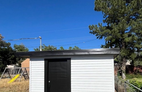 Sandy Cottage | Unique Tiny House in Sandy Close to Ski Resorts & downtown SLC