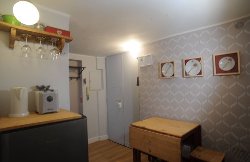 Rione II Trevi Apartment | unique view on Barberini Square,100mt from Spanish Steps, cosy apt