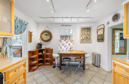 Venable House | Unique & Walkable 3-BR - 2 Offices & Fenced Yard