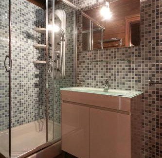 Casais do Rio House | Unique Wooden Cottage