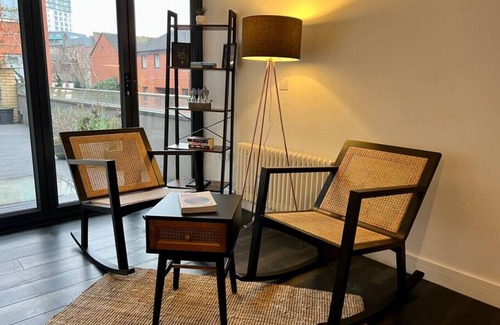 Northern Quarter House | Uniquely central 4 storey house