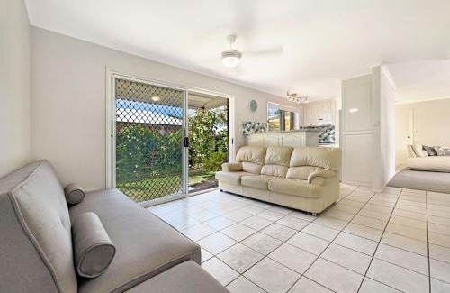 Marcoola Apartment | Unit 1 18 Lorraine Avenue
