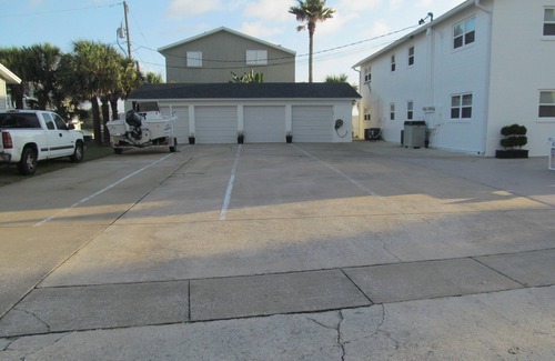 Ocean Grove Terrace Condo | Unit 1 Oceanside 2Bd 1Ba Condos In Ormond-By-The-Sea w/Large Private Beach Deck