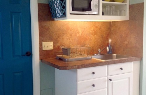 North Truro Condo | Unit #11 - Ground floor efficiency studio with AC