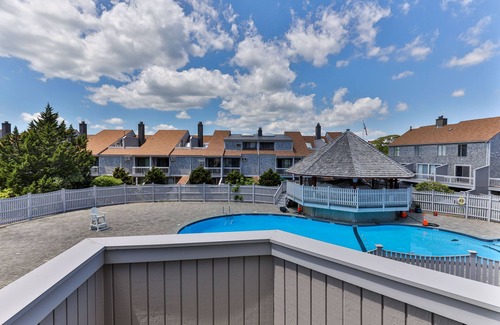 Hyannis Condo | Unit 135 Poolside 2BD w/loft-A/C, Private Balcony, Association Beach & Pool