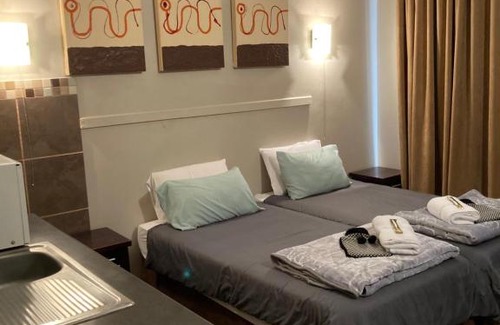 Bloemfontein Apartment | Unit 14 A-Block Bains Game Lodge