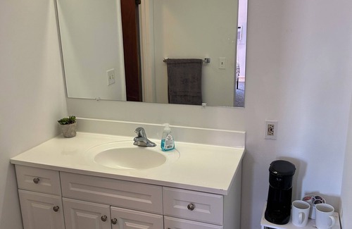 Fillmore Apartment | Unit 14 at Spinning Wheel Motel in Historic Fillmore