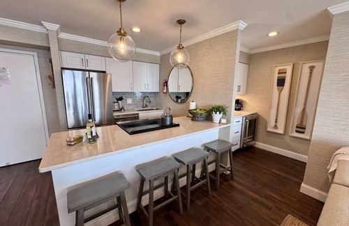 Northeast Virginia Beach Apartment | Unit 1401 - 14th Floor Luxury Condo Private Haven!