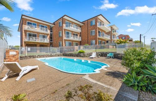 Narooma Apartment | Unit 2 12 Ballingalla Apartments