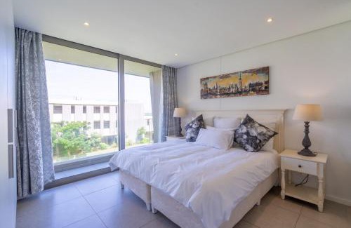 Hillhead Apartment | Unit 215 Oceandune - Stunning & Modern Apartment