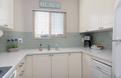 Pacific Beach Apartment | Unit 3 · Best in Pacific Beach, 2bedroom+loft! 5*sanitized