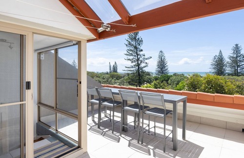 Peregian Beach Apartment | Unit 3 @ Parkside, Peregian Beach, Noosa Shire