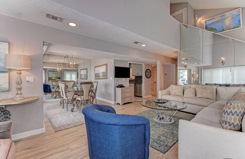 Longboat Key Condo | Unit #304 Sand Cay Beach Resort Gulf Front