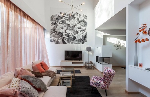 Dieweg House | Unit 4 - Spacious Smart Home Triplex Private Garden & Parking