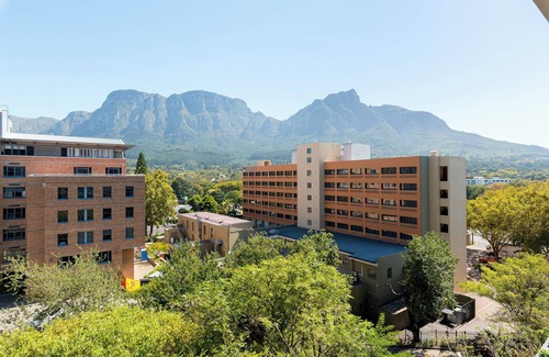 Claremont Apartment | Unit 530 Newlands Peak Studio Apartment