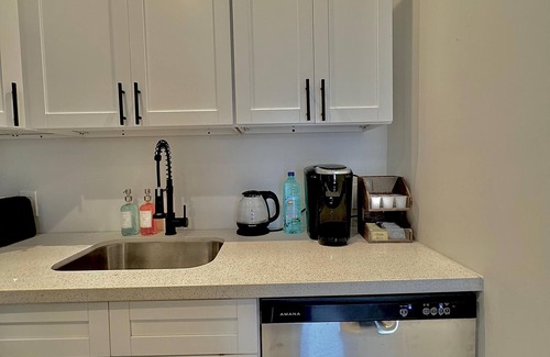 Nassau Condo | Unit 6 -1 BDRM/Pool/Near Beach/Airport/Supermarket