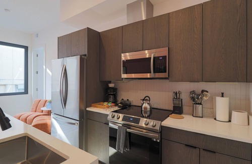 Shaw Bed & Breakfast | Unit 7: Spacious 3BR+Sofa bed | Sleeps 10